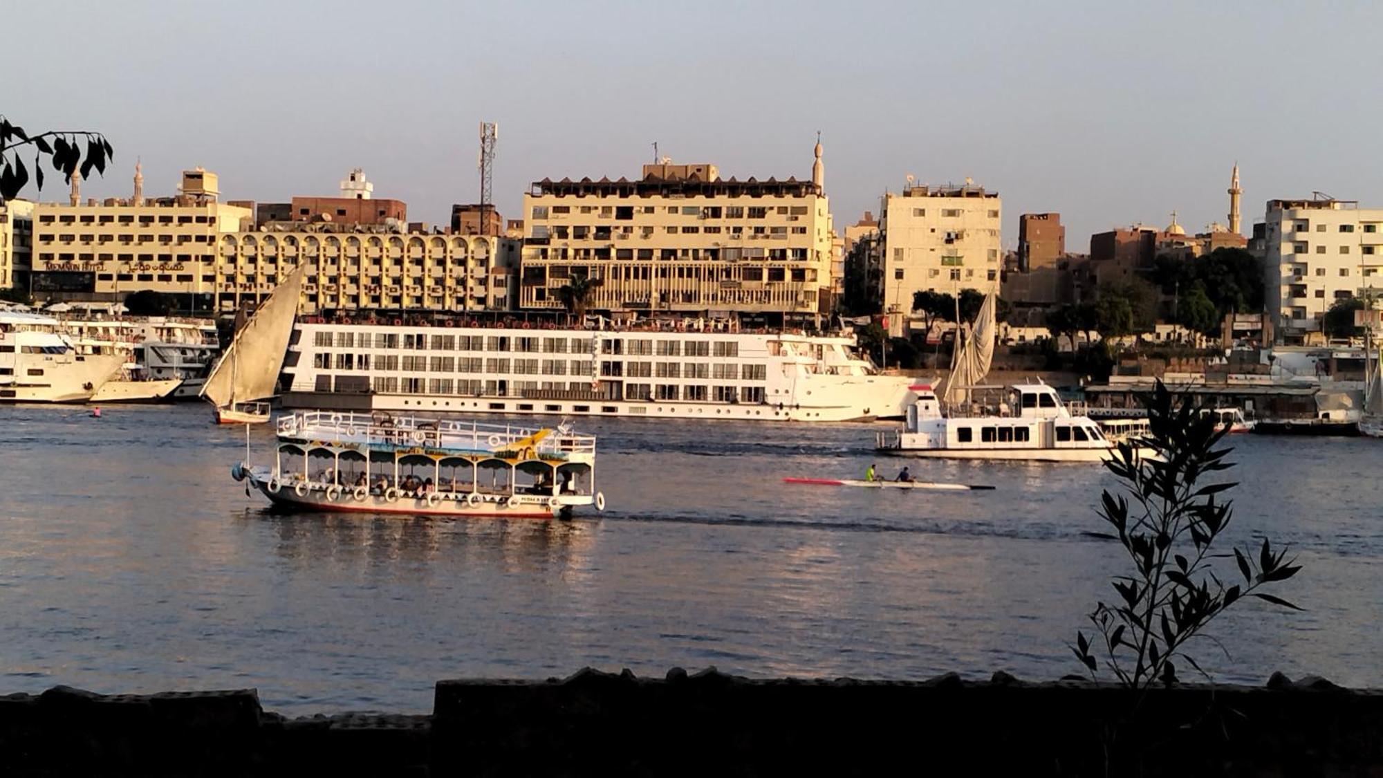 Onaty Narty Guest House Aswan Bagian luar foto